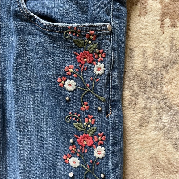 Pilcro Anthropologie floral embroidered denim jeans - Picture 2 of 5